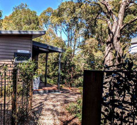 Tangenong Cottages - Brisbane Tourism 1