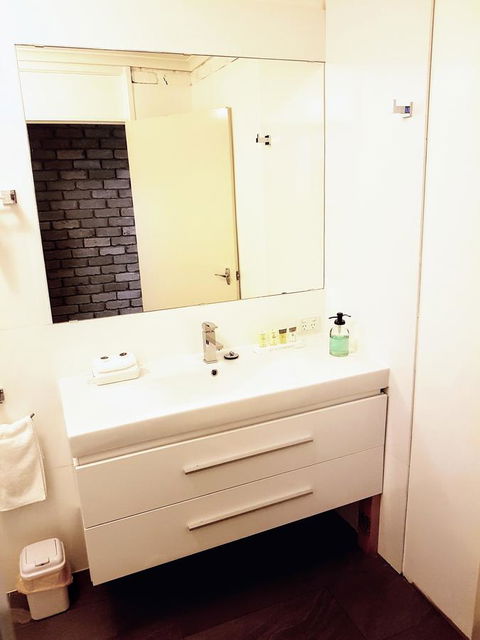 Tropicana Motor Inn - Tourism Brisbane 24
