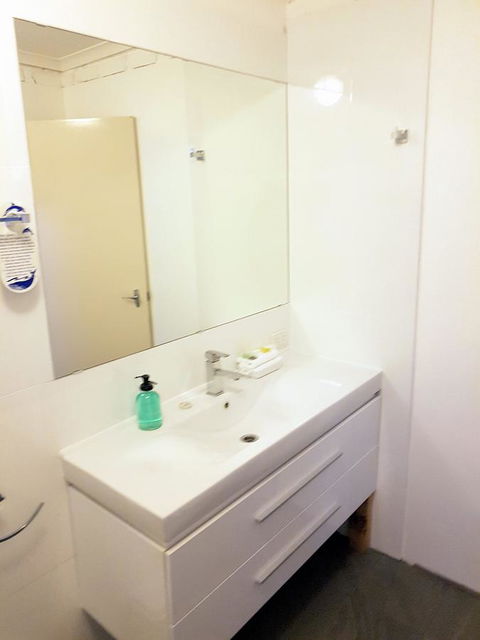 Tropicana Motor Inn - Tourism Brisbane 31