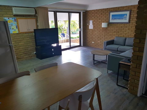 Tropicana Motor Inn - Tourism Brisbane 33