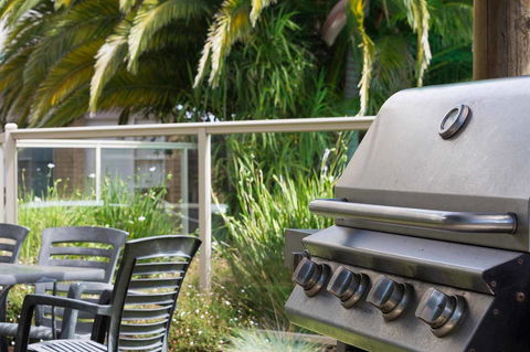 Tropicana Motor Inn - Tourism Brisbane 43