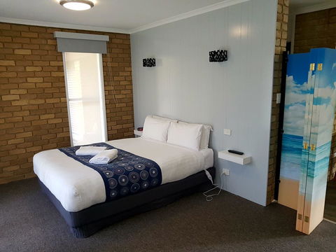 Tropicana Motor Inn - Tourism Brisbane 35