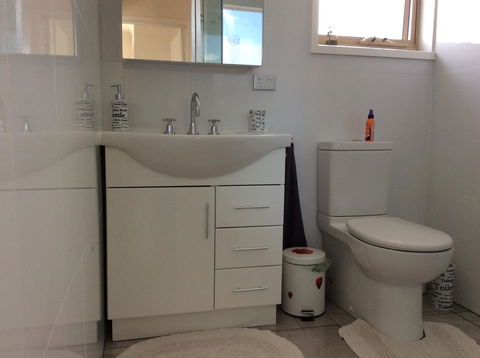 Avilla By The Bay - Tourism Brisbane 24