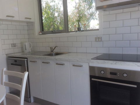 Avilla By The Bay - Tourism Brisbane 11