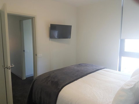 Southbank Short Stay Apartment - Brisbane Tourism 11