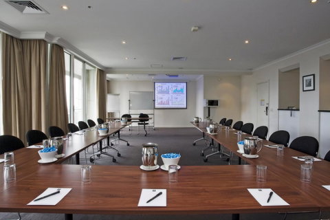 Clarion Suites Gateway - Brisbane Tourism 24
