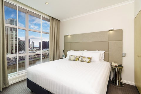 Clarion Suites Gateway - Brisbane Tourism 6