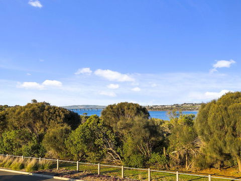 Bunya By The Sea - Tourism Brisbane 24