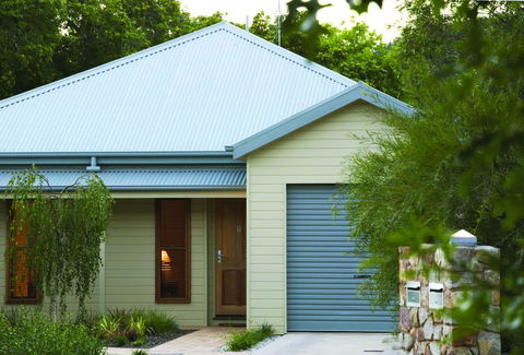 Luxury Abalina Cottages - Tourism Brisbane 2