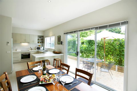 Luxury Abalina Cottages - Tourism Brisbane 28