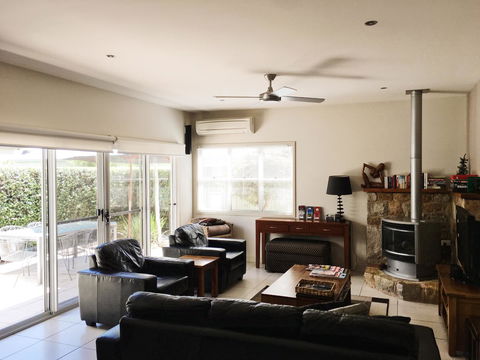 Luxury Abalina Cottages - Tourism Brisbane 6
