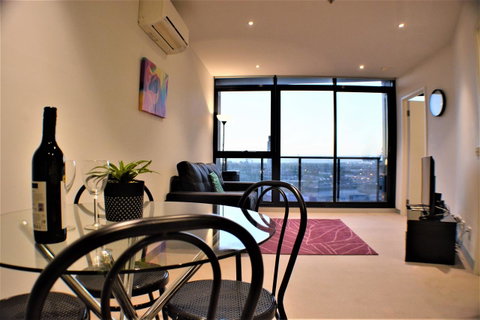 Royal Stays Apartments Melbourne- Southbank - Brisbane Tourism 2