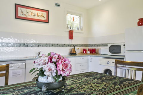 Black Dolphin Beach Penthouse - Tourism Brisbane 17