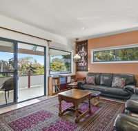 Black Dolphin Beach Penthouse - Tourism Brisbane