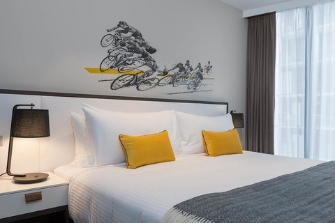 Peppers Docklands - Tourism Brisbane 24