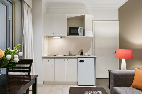 Comfort Hotel Melbourne Central - Brisbane Tourism 7