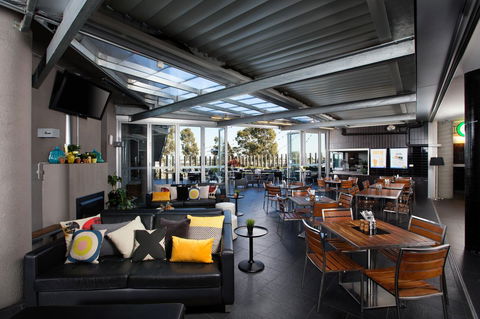 Atura Dandenong - Brisbane Tourism 6