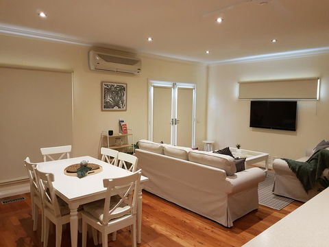 Healesville House - Fig Tree House - Tourism Brisbane 8