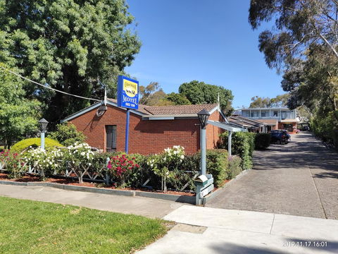 Coachman Motel And Holiday Units - Tourism Brisbane 4