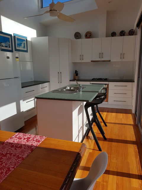 Beach Retreat Apartment Marengo - Tourism Brisbane 16