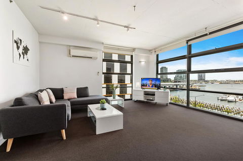 Docklands Private Collection - City Harbour Apartments - Tourism Brisbane 14