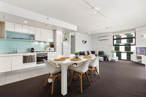 Docklands Private Collection - City Harbour Apartments - Tourism Brisbane 13