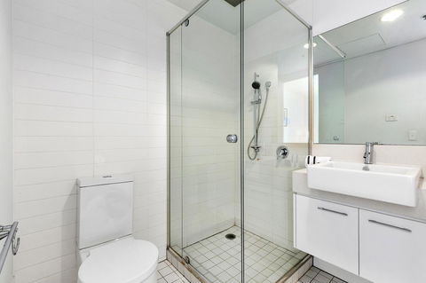 Docklands Private Collection - City Harbour Apartments - Tourism Brisbane 10