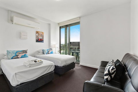 Docklands Private Collection - City Harbour Apartments - Tourism Brisbane 11