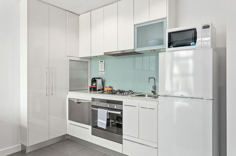 Docklands Private Collection - City Harbour Apartments - Tourism Brisbane 6