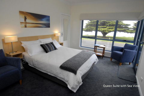 Seascape Accommodation - Tourism Brisbane 4
