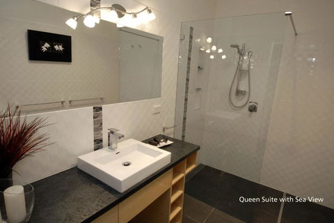 Seascape Accommodation - Tourism Brisbane 6