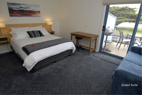 Seascape Accommodation - Tourism Brisbane 10