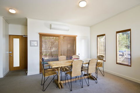 Lornebeach Apartments - Tourism Brisbane 42