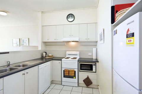 Lornebeach Apartments - Tourism Brisbane 34