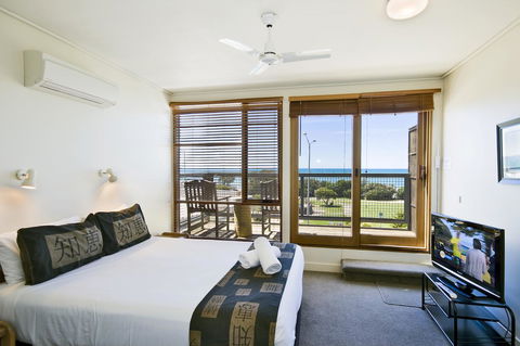 Lornebeach Apartments - Tourism Brisbane 36