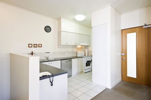 Lornebeach Apartments - Tourism Brisbane 29