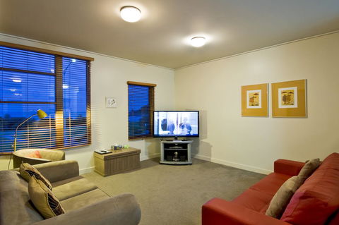 Lornebeach Apartments - Tourism Brisbane 9