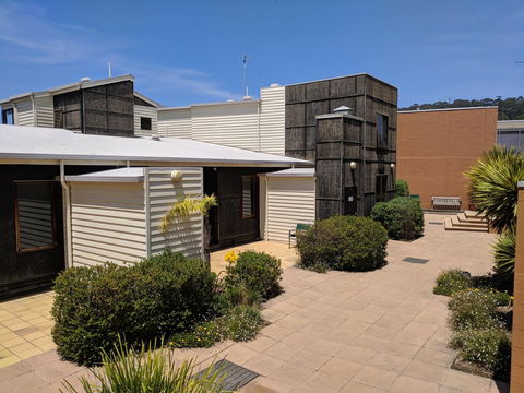 Lornebeach Apartments - Tourism Brisbane 4