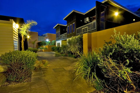 Lornebeach Apartments - Tourism Brisbane 6
