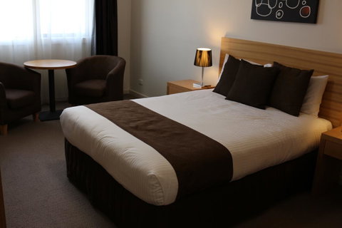 Bairnsdale International - Brisbane Tourism 23