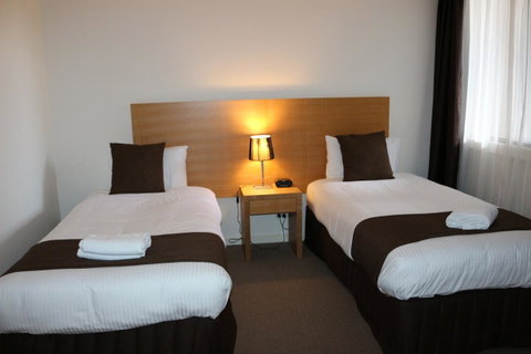 Bairnsdale International - Brisbane Tourism 26