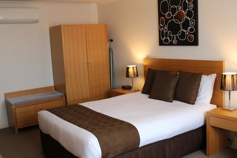 Bairnsdale International - Brisbane Tourism 14