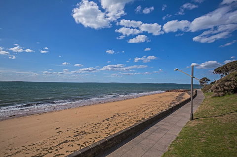 C-Scape Esplanade Cowes - Tourism Brisbane 21