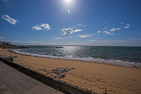 C-Scape Esplanade Cowes - Tourism Brisbane 22