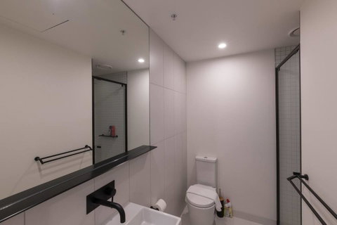 International 2 Bed 2 Bath Apartment - Brisbane Tourism 10