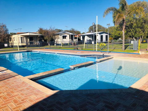 The Best Beach Cabin - Tourism Brisbane 0