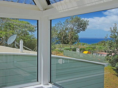 The Boathouse - Comfortable Beachfront Home - Brisbane Tourism 2