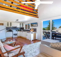 The Chalet at Callala Beach - beach house character - Brisbane Tourism