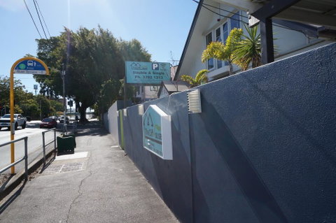 The Cliff House - Brisbane Tourism 0