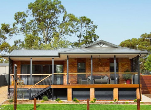 The Clyde Greenock - Tourism Brisbane 2